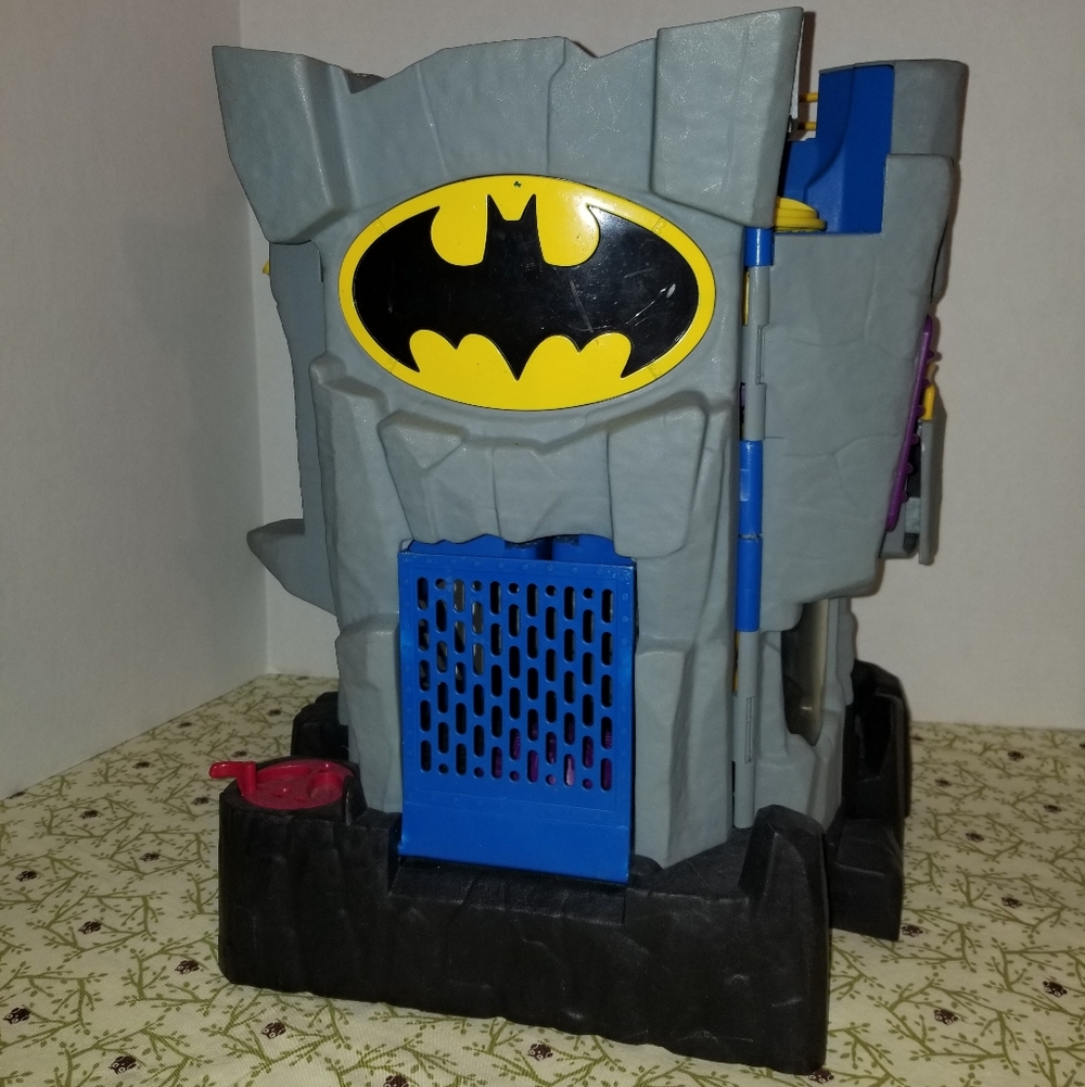 Vintage Fisher Price DC Comics Batman Batcave Playset - Picture 4 of 7